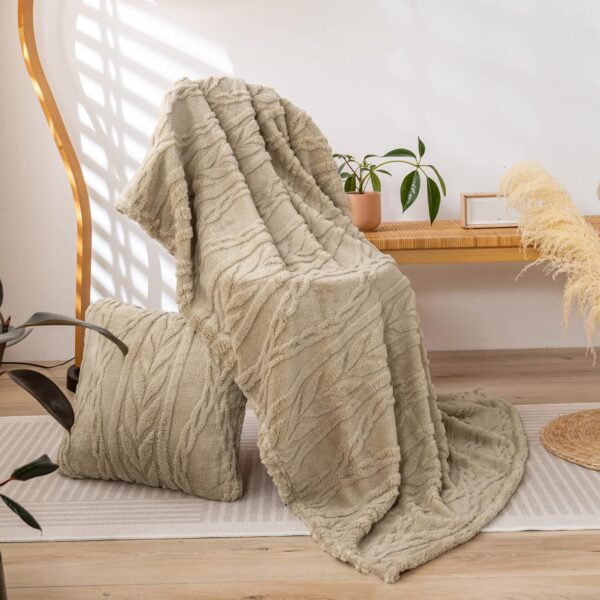YUSOKI Sherpa Throw Blanket-3D Stylish Design Super Soft Fuzzy Cozy Warm Blanket Thick Plush Fluffy Furry Blankets - Image 4